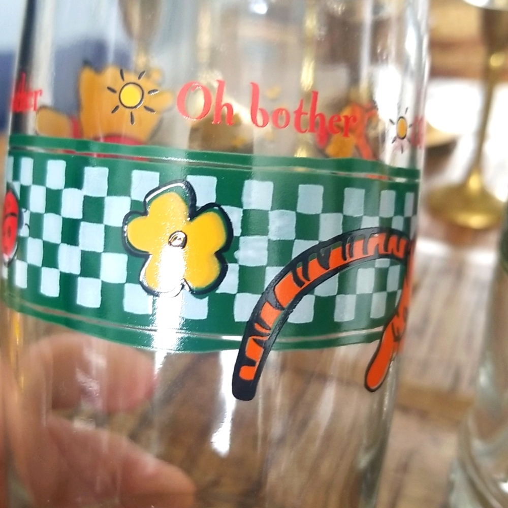 Vintage Set of Two Disney Winnie the Pooh & Tiger Glasses by Anchor Hocking - Picture 4 of 8